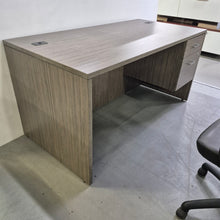 Charger l&#39;image dans la galerie, Bureau # 2034
