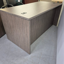 Charger l&#39;image dans la galerie, Bureau # 2034
