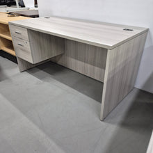 Charger l&#39;image dans la galerie, Bureau # 2035
