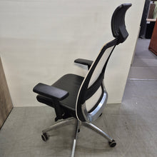 Charger l&#39;image dans la galerie, Fauteuil # 2000
