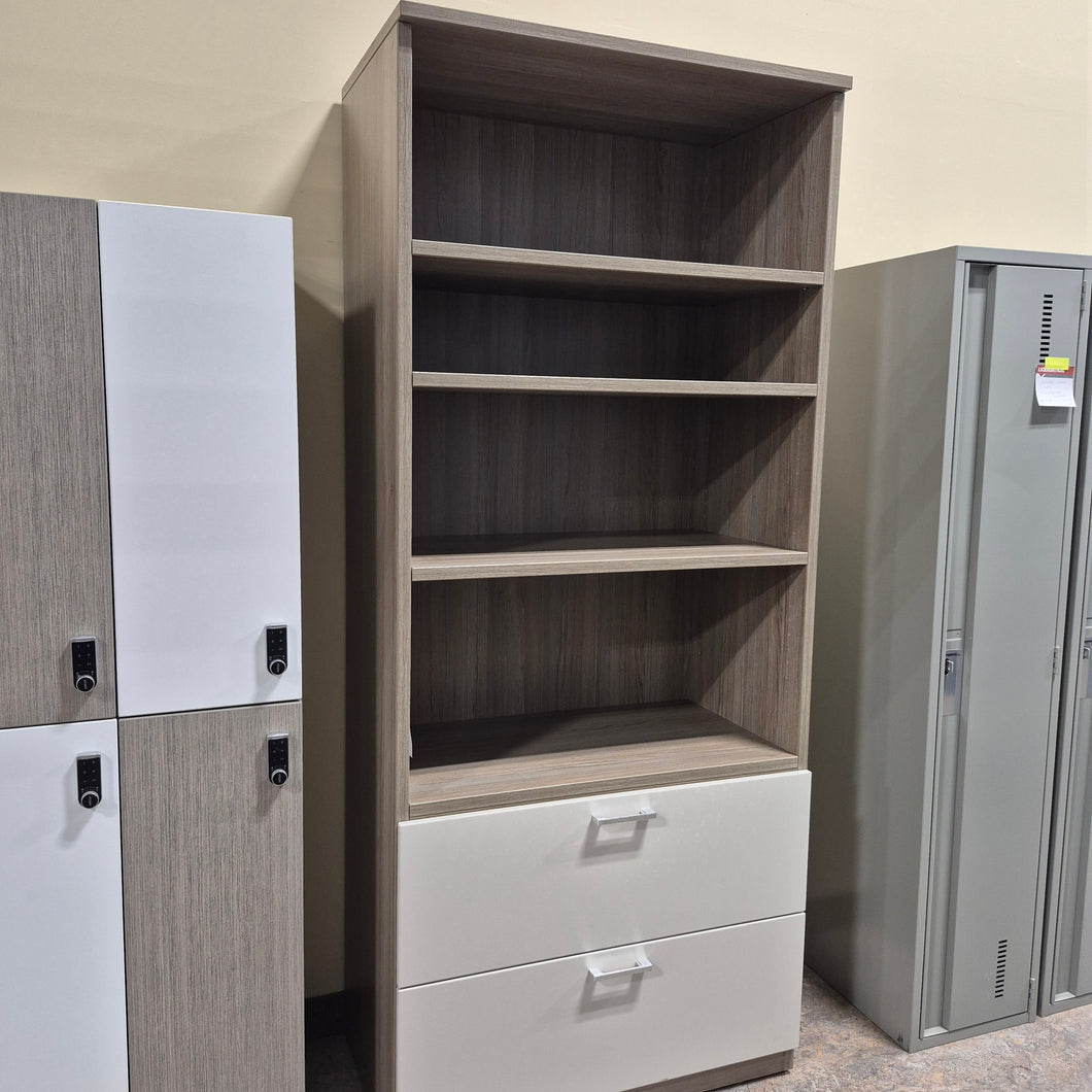 Armoire # HM98025271