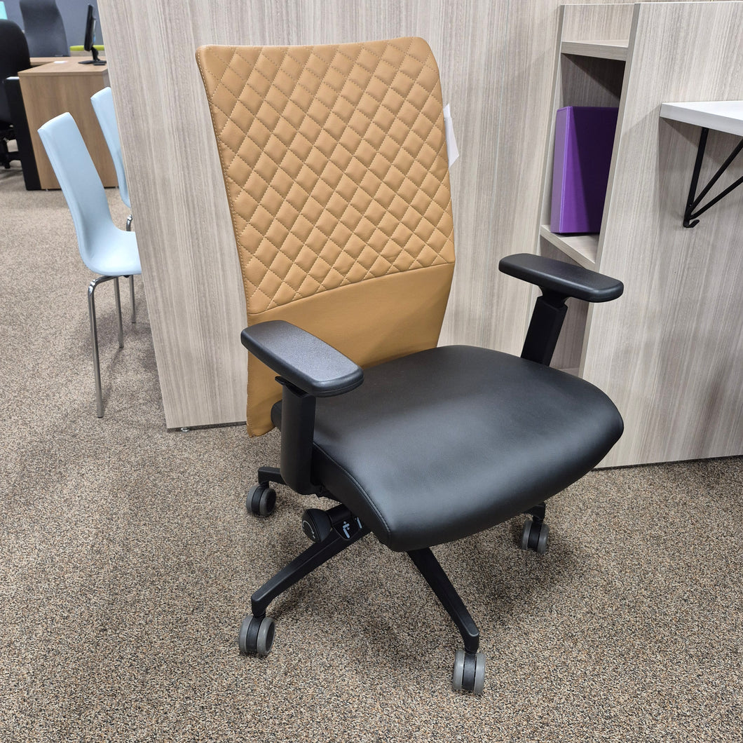Fauteuil # HM98029098
