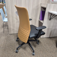 Charger l&#39;image dans la galerie, Fauteuil # HM98029098
