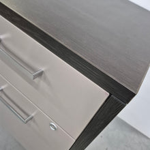 Charger l&#39;image dans la galerie, Bureau # 2040
