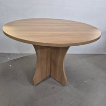 Charger l&#39;image dans la galerie, Table # 455
