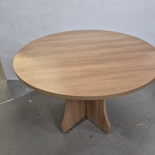 Charger l&#39;image dans la galerie, Table # 455
