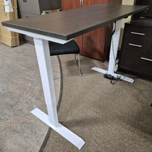 Charger l&#39;image dans la galerie, Table ajustable # 471
