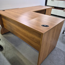 Charger l&#39;image dans la galerie, Bureau # 2042
