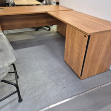 Charger l&#39;image dans la galerie, Bureau # 2042
