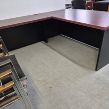 Charger l'image dans la galerie, Bureau #2049

