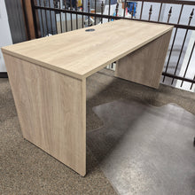 Charger l'image dans la galerie, Bureau # 1490
