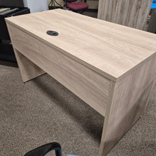 Charger l'image dans la galerie, Bureau # 1489
