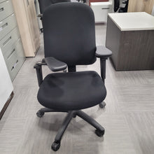 Charger l&#39;image dans la galerie, Fauteuil ADI # 2266
